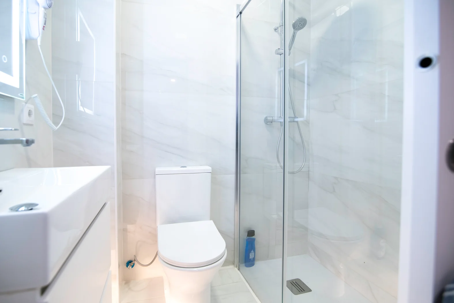 Studio avec salle de bain privée à Valence: quoi vérifier avant de réserver