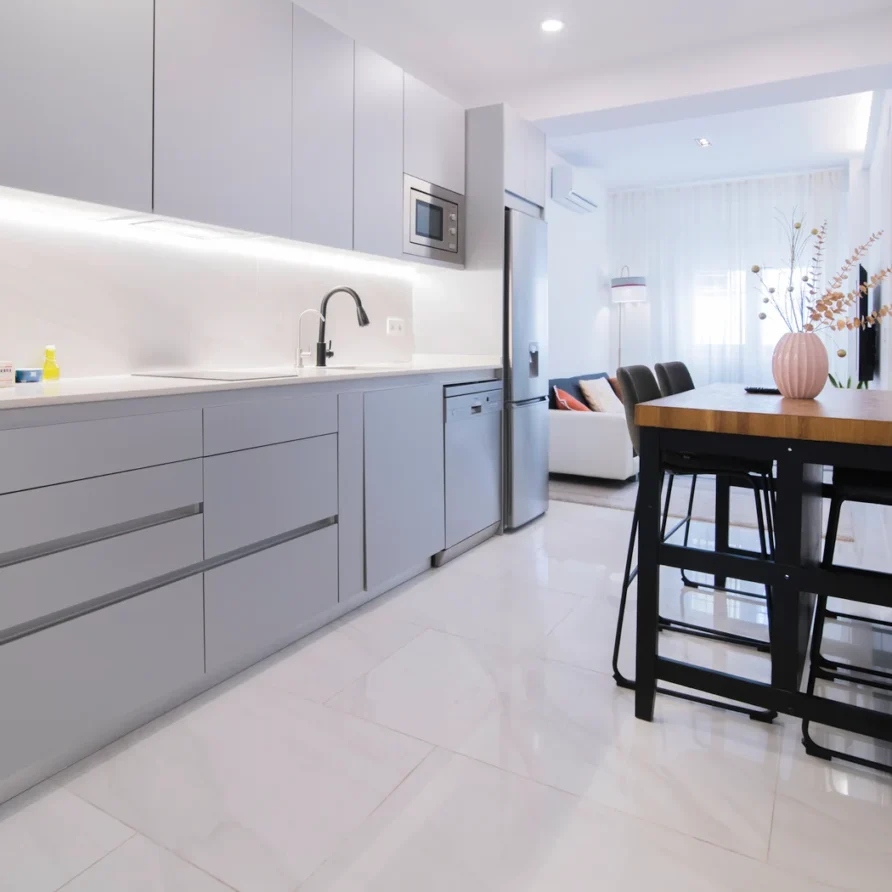 New, Stylish Loft for 4: King Bed, By City Of Arts